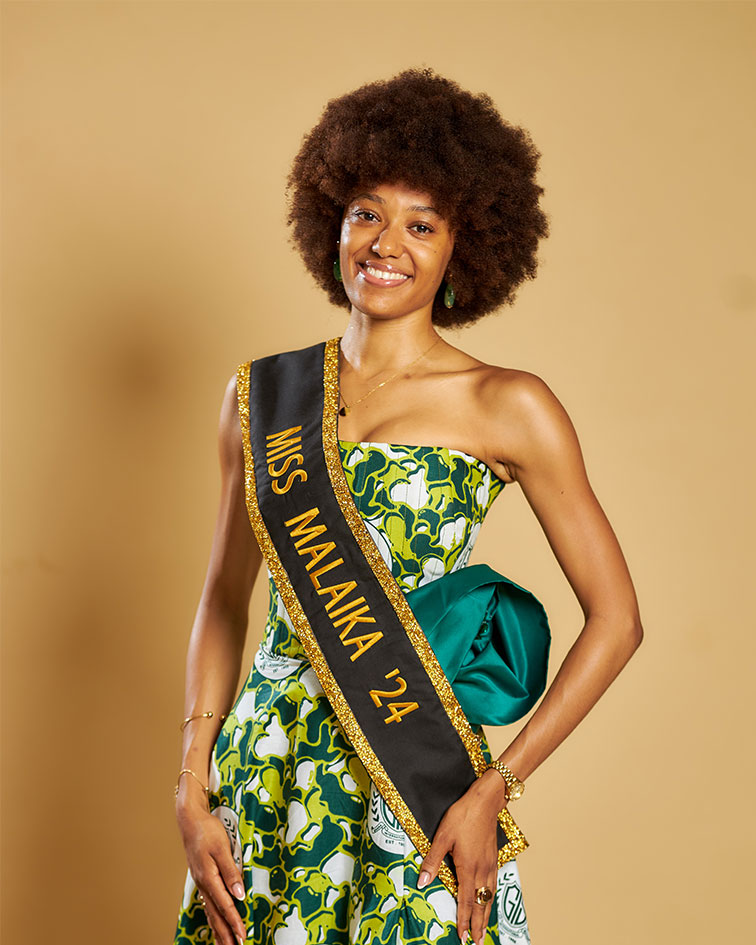 Lucille-King-2-in-GIS-Ceremonial-Cloth